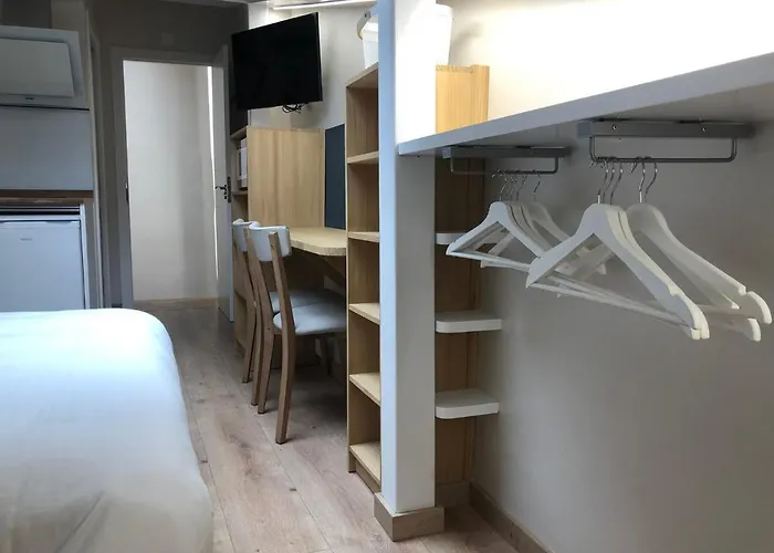 Appartement Completamente Equipado En Pontedeume. *