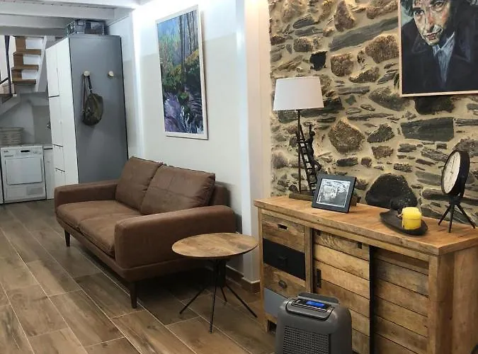 Completamente Equipado En Pontedeume. *