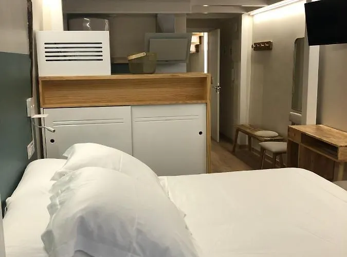 Completamente Equipado En Pontedeume. *